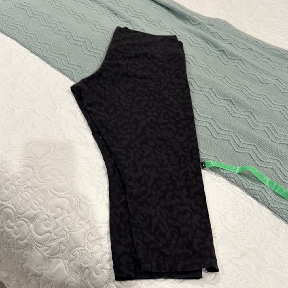 Lululemon Black Patterned Leggings